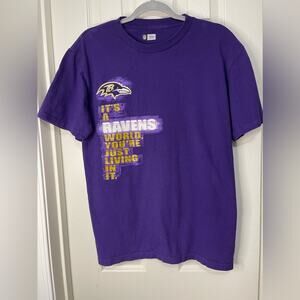 NFL Team Apparel Baltimore Ravens Purple Graphic T-shirt size Medium